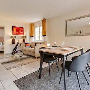https://le-parc-des-raisses-t2-pouvant-accueillir-4-personnes.hotels-rhonealpes.com